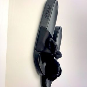 PINK Victoria’s Secret Black Bow Slide Sandals